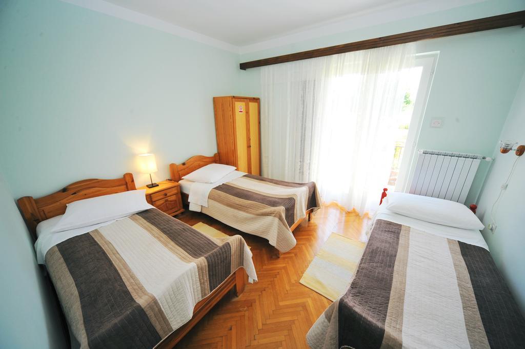 Guesthouse Rutar Rupa エクステリア 写真