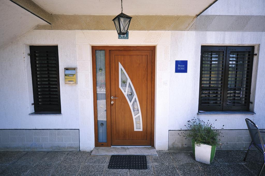 Guesthouse Rutar Rupa エクステリア 写真